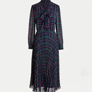 J. Crew Tie-neck pleated A-line dress in Black Watch tartan (Sz 2)